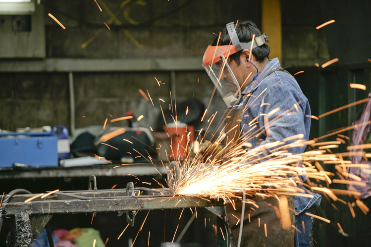 Manufactura de equipos EOLIS